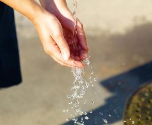 De voordelen van water: 11 onverwachte feiten die u niet wist