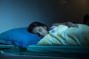 Slaapwandelen bij kinderen - wat zijn de redenen en wat te doen voor ouders - kolobok.ua