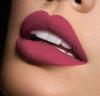 Hoe te halen uit de perfecte kleur lippenstift. Tips van de ervaren make-up artists