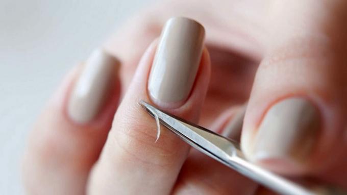7 ernstige manicurefouten die elke vrouw maakt