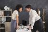 Office Romance: Waarom niet een relatie op het werk te beginnen