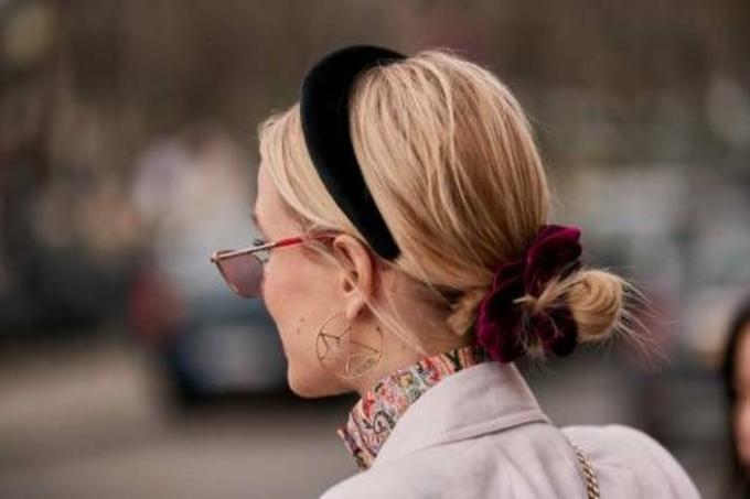 Hoe maak je met je eigen handen een fluwelen hoofdband op je haar: stap voor stap instructies