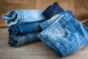 Hoe vaak jeans te wassen, en hoe het goed te doen