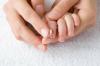 Haarbundelsyndroom: een kind heeft bijna een geamputeerde vinger