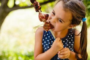 5 tips over hoe u de juiste vlees voor de barbecue te kiezen, keerde hij naar school