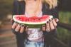 Waarom watermeloen elke dag moet worden geconsumeerd: TOP 4 onverwachte redenen