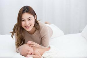 5 krachtige tips om uw baby in slaap te krijgen