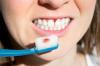 Kan leiden tot hart- en maagproblemen: wat u moet weten over tandsteen