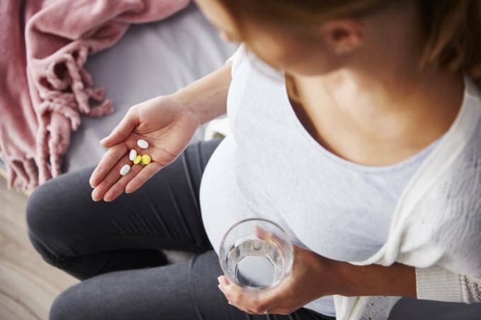 Niet alleen voor zwangere vrouwen: artsen vertelden wie foliumzuur moet innemen en waarom