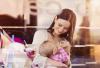 4 belangrijke regels over hoe om uw baby borstvoeding te geven in de hitte